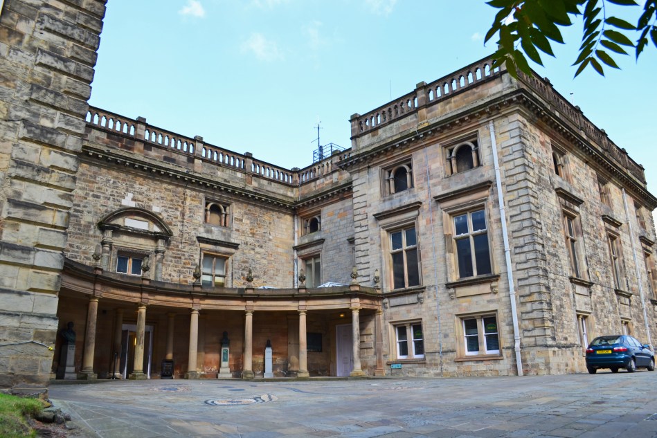 Fachada del castillo